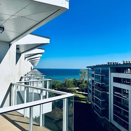 Al-dom De Luxe Z Bocznym Widokiem Na Morze I Miejscem W Hali Garazowej Apartment *
