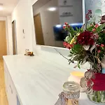 Al-dom De Luxe Z Bocznym Widokiem Na Morze I Miejscem W Hali Garazowej Apartment Kolobrzeg