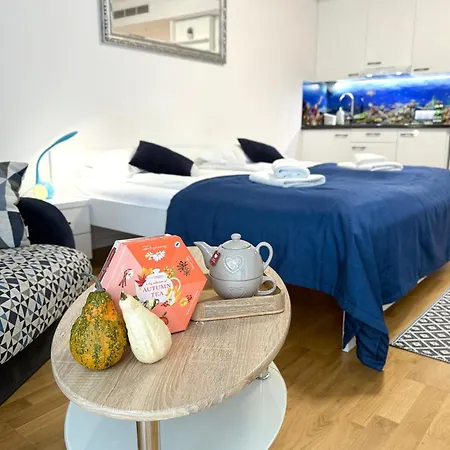 Al-dom Seaside Z Bocznym Widokiem Na Morze I Miejscem W Hali Garazowej