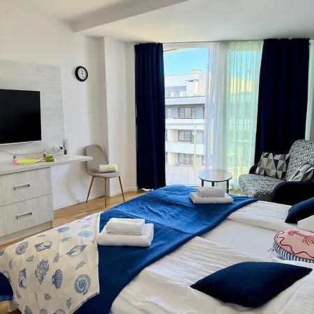 Al-dom Seaside Z Bocznym Widokiem Na Morze I Miejscem W Hali Garażowej Apartament Kołobrzeg