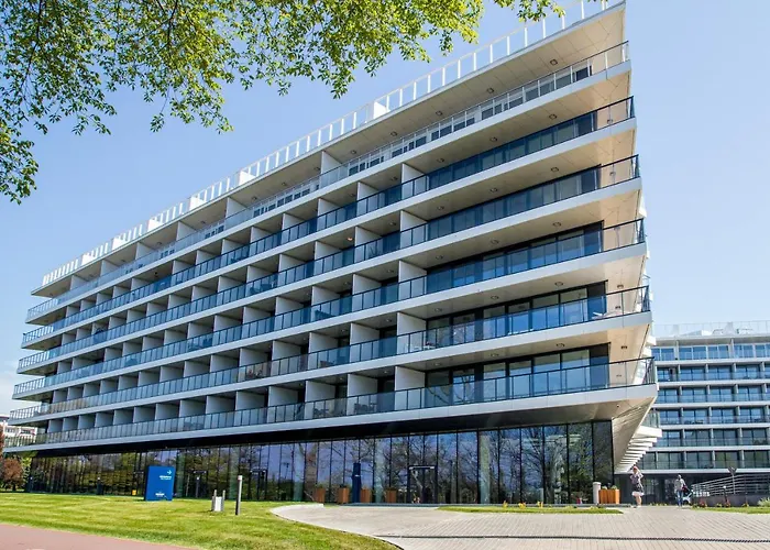 Al-dom Seaside Z Bocznym Widokiem Na Morze I Miejscem W Hali Garażowej Apartament *