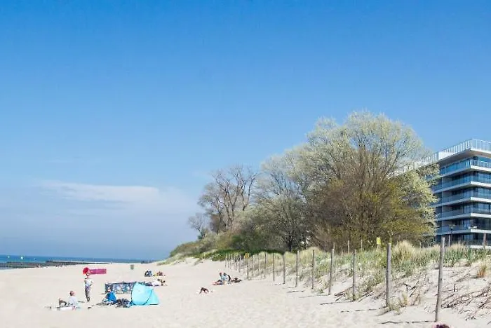 Al-dom Seaside Z Bocznym Widokiem Na Morze I Miejscem W Hali Garażowej *
