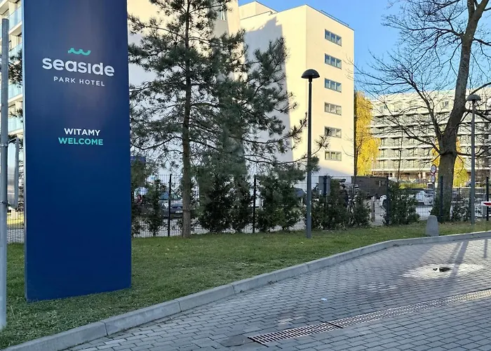 Al-dom Seaside Z Bocznym Widokiem Na Morze I Miejscem W Hali Garażowej Apartament Kołobrzeg